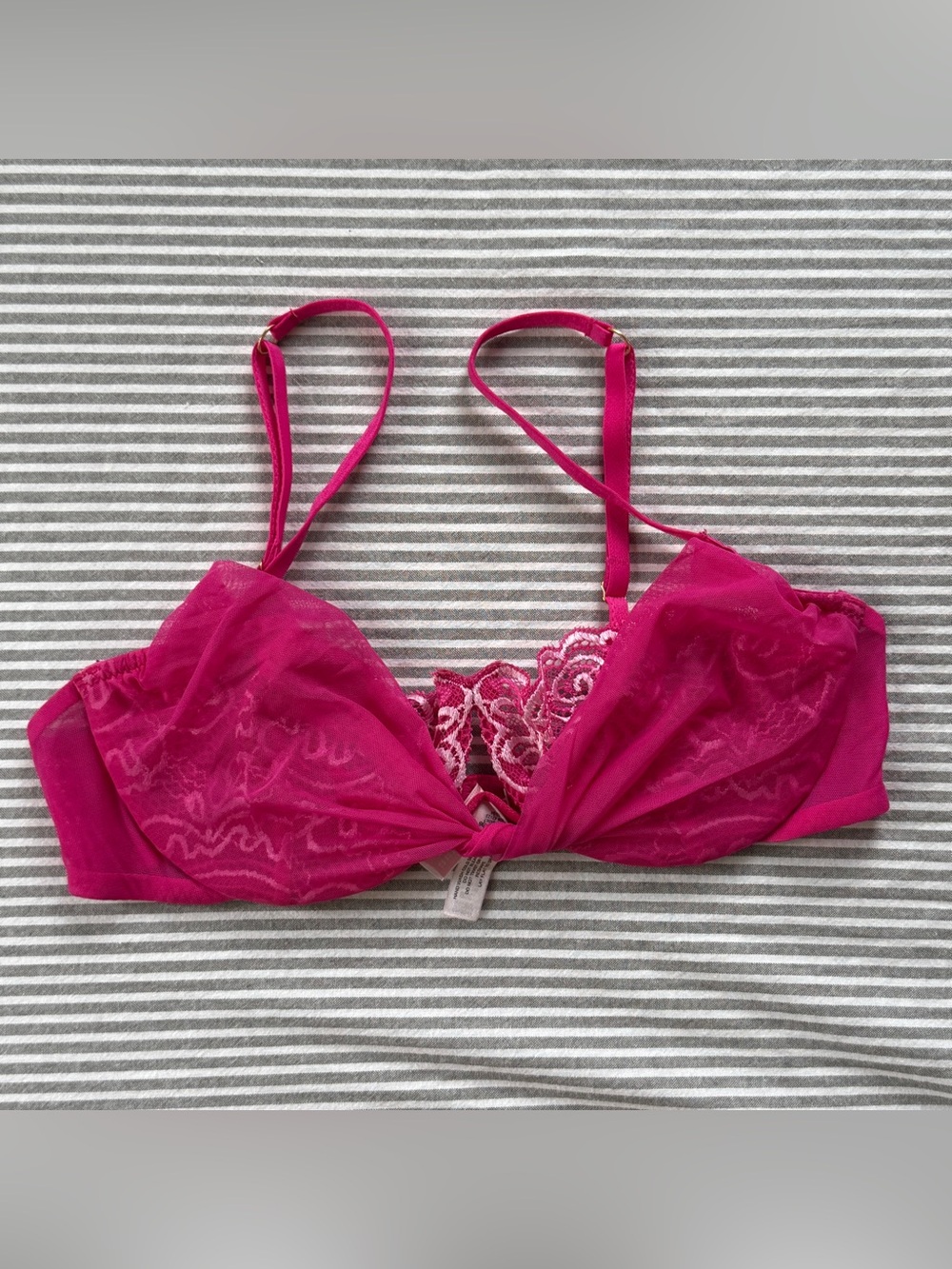 Victoria’s Secret Very Sexy Hot Pink Lace Mesh Underwire Bra 36B Y2K